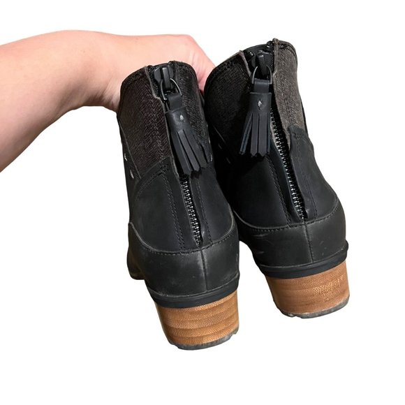 Chaco Cataluna Mid Black Charcoal Waterproof Leather Boots Size 7.5 Womens - Picture 3 of 7